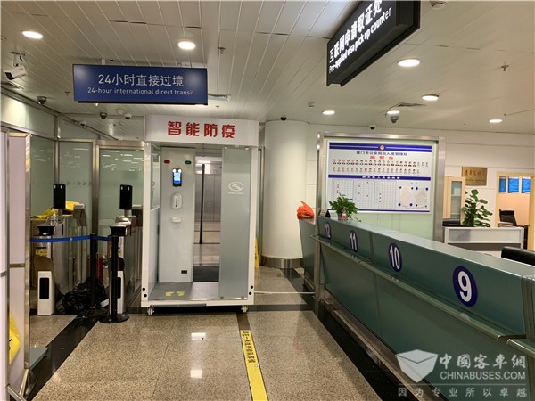 捐贈智能防疫工作站 金龍客車助力學校全面復學(圖10) 捐贈智能防疫工作站 金龍客車助力學校全面復學(圖10)
