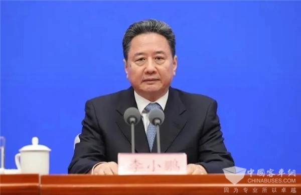 交通運輸部部長李小鵬:將在北京上海河北等地推動自動駕駛試點(圖1) 交通運輸部部長李小鵬:將在北京上海河北等地推動自動駕駛試點(圖1)