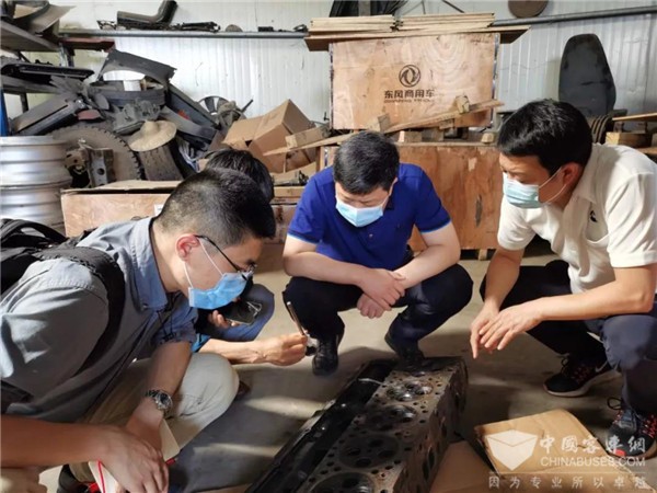 東風康明斯:“正式掛牌”河南豐康首批旗艦站授牌儀式(圖5) 東風康明斯:“正式掛牌”河南豐康首批旗艦站授牌儀式(圖5)