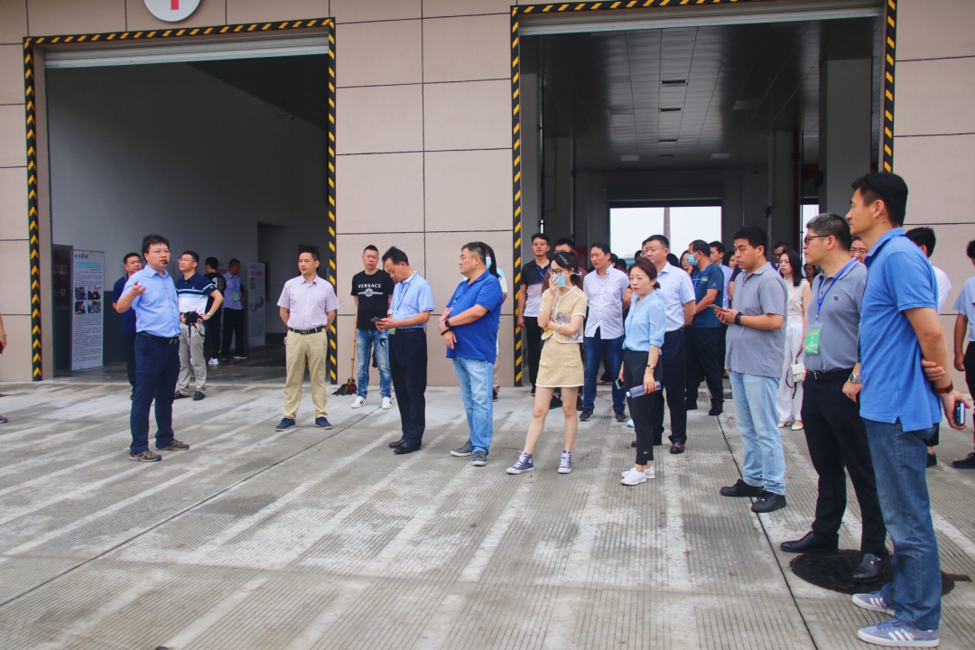 2020年“中小城市公交改革與發展企業聯合會華東區域聯合會理事會”暨“中小城市公交企業共克時艱經驗交流論壇”在通順利召開(圖6) 2020年“中小城市公交改革與發展企業聯合會華東區域聯合會理事會”暨“中小城市公交企業共克時艱經驗交流論壇”在通順利召開(圖6)