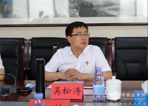 福田歐輝與北京市公共交通高級技工學(xué)校簽訂戰(zhàn)略合作框架協(xié)議(圖3) 福田歐輝與北京市公共交通高級技工學(xué)校簽訂戰(zhàn)略合作框架協(xié)議(圖3)