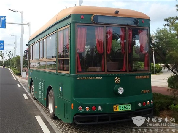 美車襯美景 銀隆新能源仿古鐺鐺車入駐煙臺(圖4) 美車襯美景 銀隆新能源仿古鐺鐺車入駐煙臺(圖4)