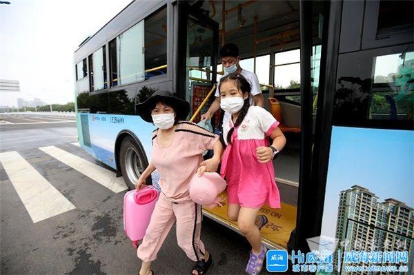 今日，北京市氣象部門預報顯示，京津冀地區于12日將有一次區域性強降雨天氣過程，大部分地區將出現大到暴雨，局地有大暴雨，為今年入汛以來最強降雨過程。    在全民高度關注的氛圍中，小編相信，很多人都是帶(圖2)