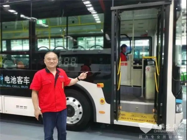 加氫10分鐘 續(xù)航320公里 山西德志時(shí)代自主研發(fā)首批氫燃料電池客車下線(圖4) 加氫10分鐘 續(xù)航320公里 山西德志時(shí)代自主研發(fā)首批氫燃料電池客車下線(圖4)