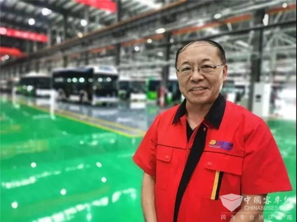 加氫10分鐘 續(xù)航320公里 山西德志時(shí)代自主研發(fā)首批氫燃料電池客車下線(圖2) 加氫10分鐘 續(xù)航320公里 山西德志時(shí)代自主研發(fā)首批氫燃料電池客車下線(圖2)