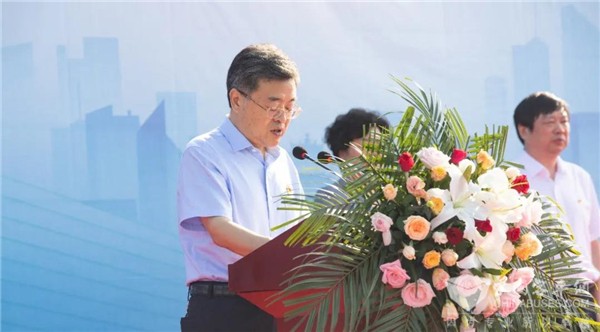 助力打造“村村通”民生工程 國唐純電動公交交付河南沈丘(圖1) 助力打造“村村通”民生工程 國唐純電動公交交付河南沈丘(圖1)