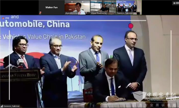 深化布局全球戰(zhàn)略 開沃集團與巴基斯坦大宇快運達成戰(zhàn)略聯(lián)盟協(xié)議(圖3) 深化布局全球戰(zhàn)略 開沃集團與巴基斯坦大宇快運達成戰(zhàn)略聯(lián)盟協(xié)議(圖3)