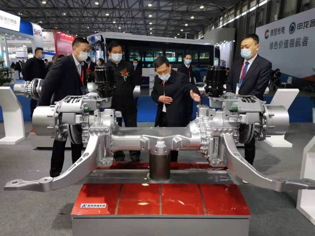 智慧引領 可靠伙伴 ——東風德納電驅橋奏響新能源車橋最強音(圖1) 圖片