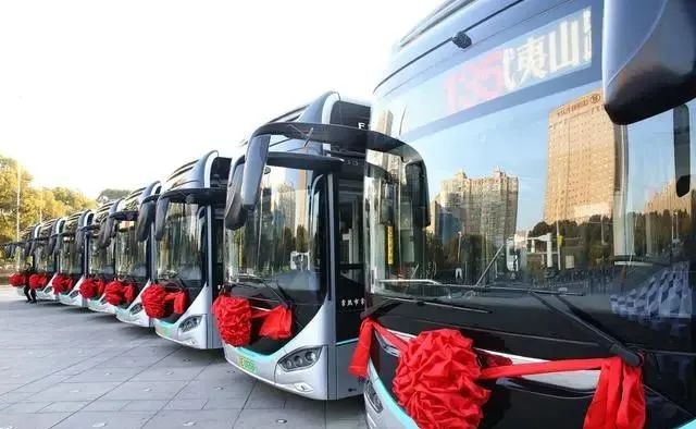 “雙線”布局,蘇州金龍駛入氫燃料電池汽車發展“快車道”(圖1) 圖片