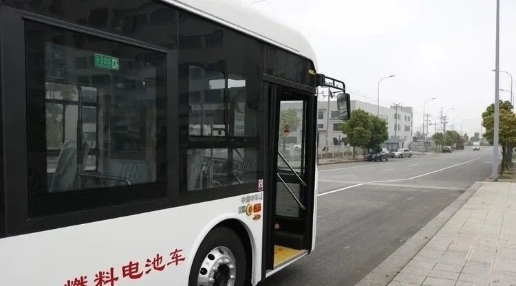 首批甬產氫能源公交車量產在即,將在下半年現(xiàn)身寧波街頭 ?(圖1) 圖片