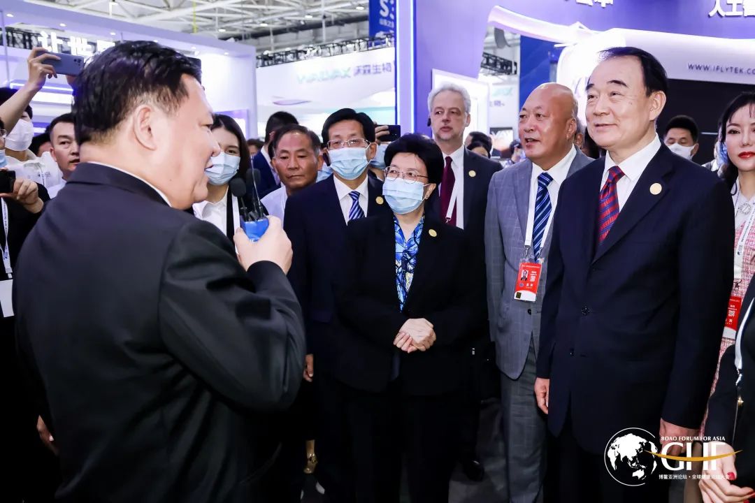氫云人物 | 佛山市副市長許國:從一見“氫”心,到“氫”車熟路,再到“氫”聯世界,佛山始終與“氫”同行(圖5) 氫云人物 | 佛山市副市長許國:從一見“氫”心,到“氫”車熟路,再到“氫”聯世界,佛山始終與“氫”同行(圖5)