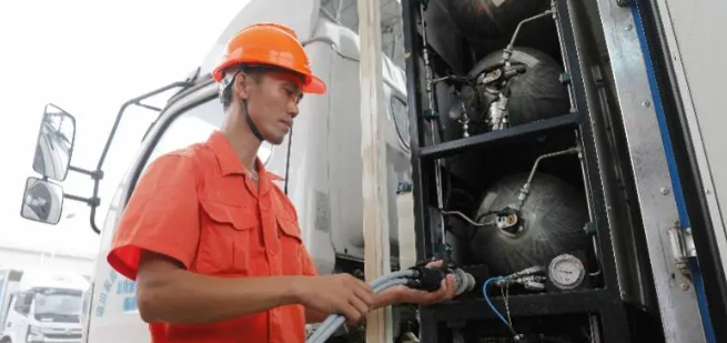 黃埔牽頭起草廣州市級(jí)方案,四年在全市推廣1萬輛氫燃料電車(圖2) 黃埔牽頭起草廣州市級(jí)方案,四年在全市推廣1萬輛氫燃料電車(圖2)