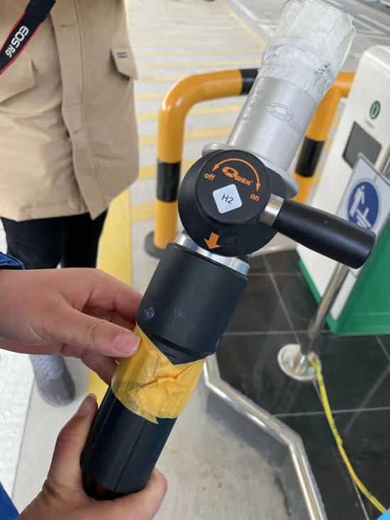 向“氫時代”邁進 揚州市建成首座加氫站(圖2) 向“氫時代”邁進 揚州市建成首座加氫站(圖2)