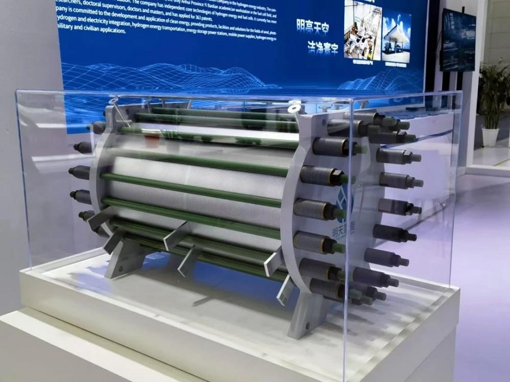 明天氫能發(fā)布最新制氫裝備(圖2) 明天氫能發(fā)布最新制氫裝備(圖2)